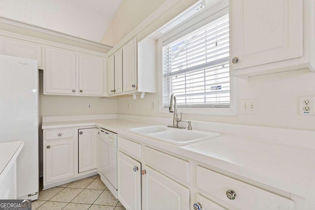 1102 Noble Oak Court Lawrenceville - 10