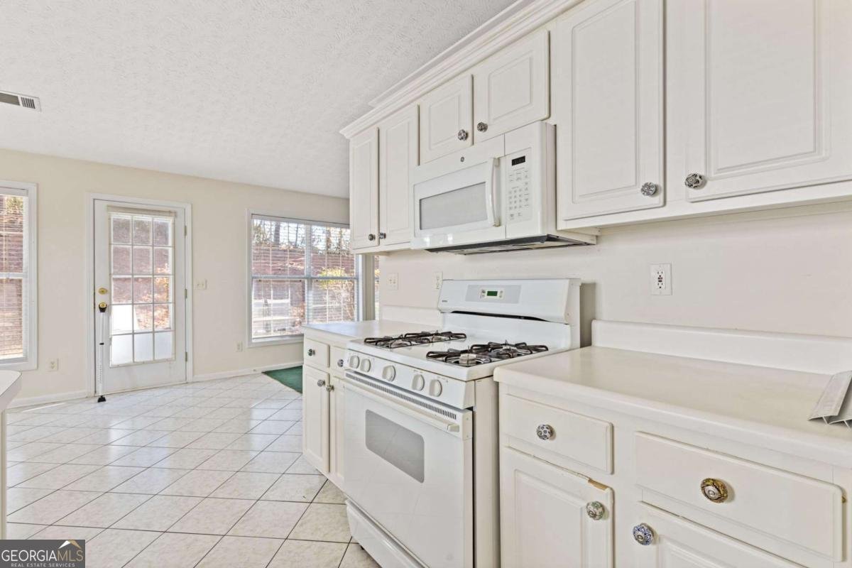 1102 Noble Oak Court Lawrenceville - 11