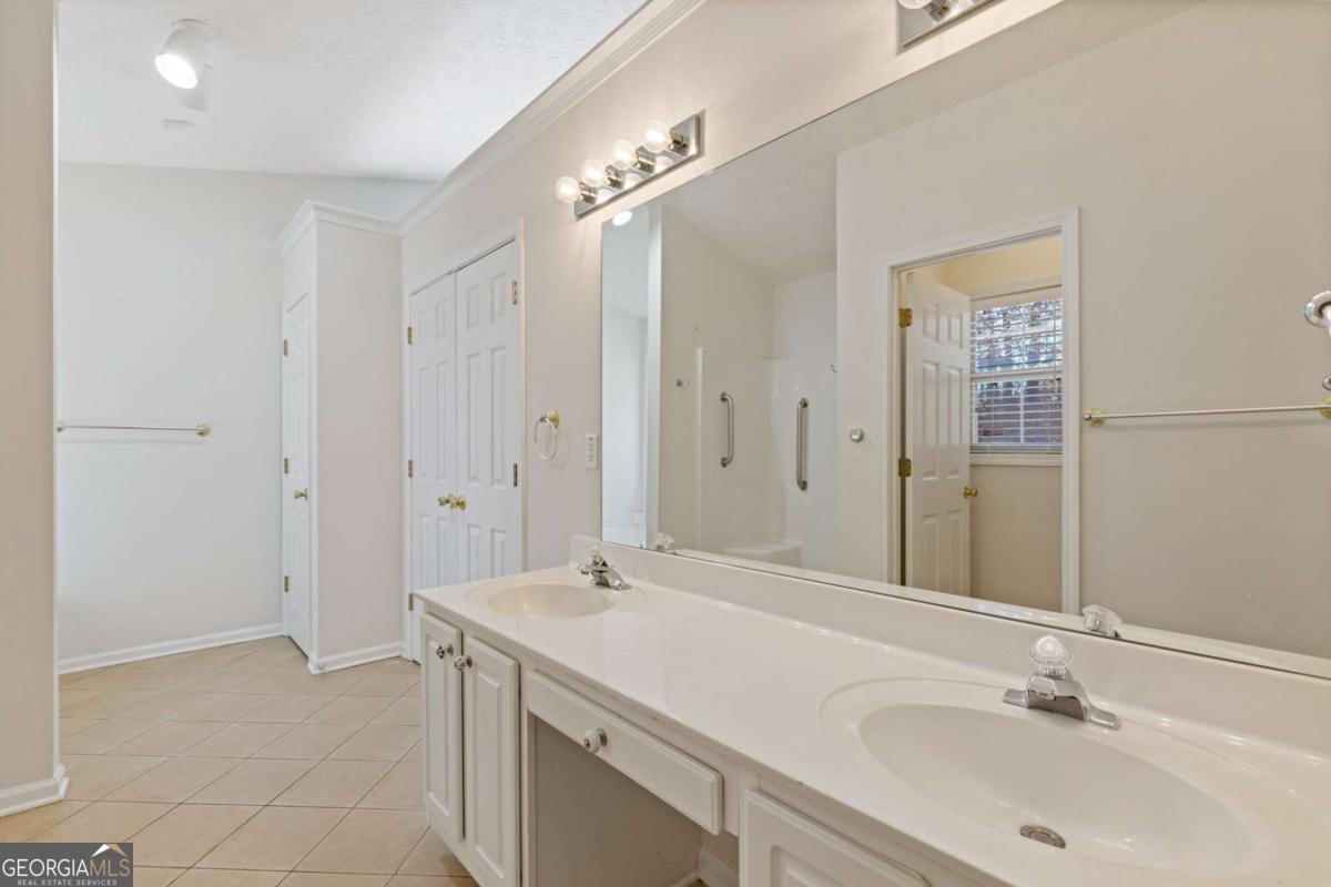 1102 Noble Oak Court Lawrenceville - 24