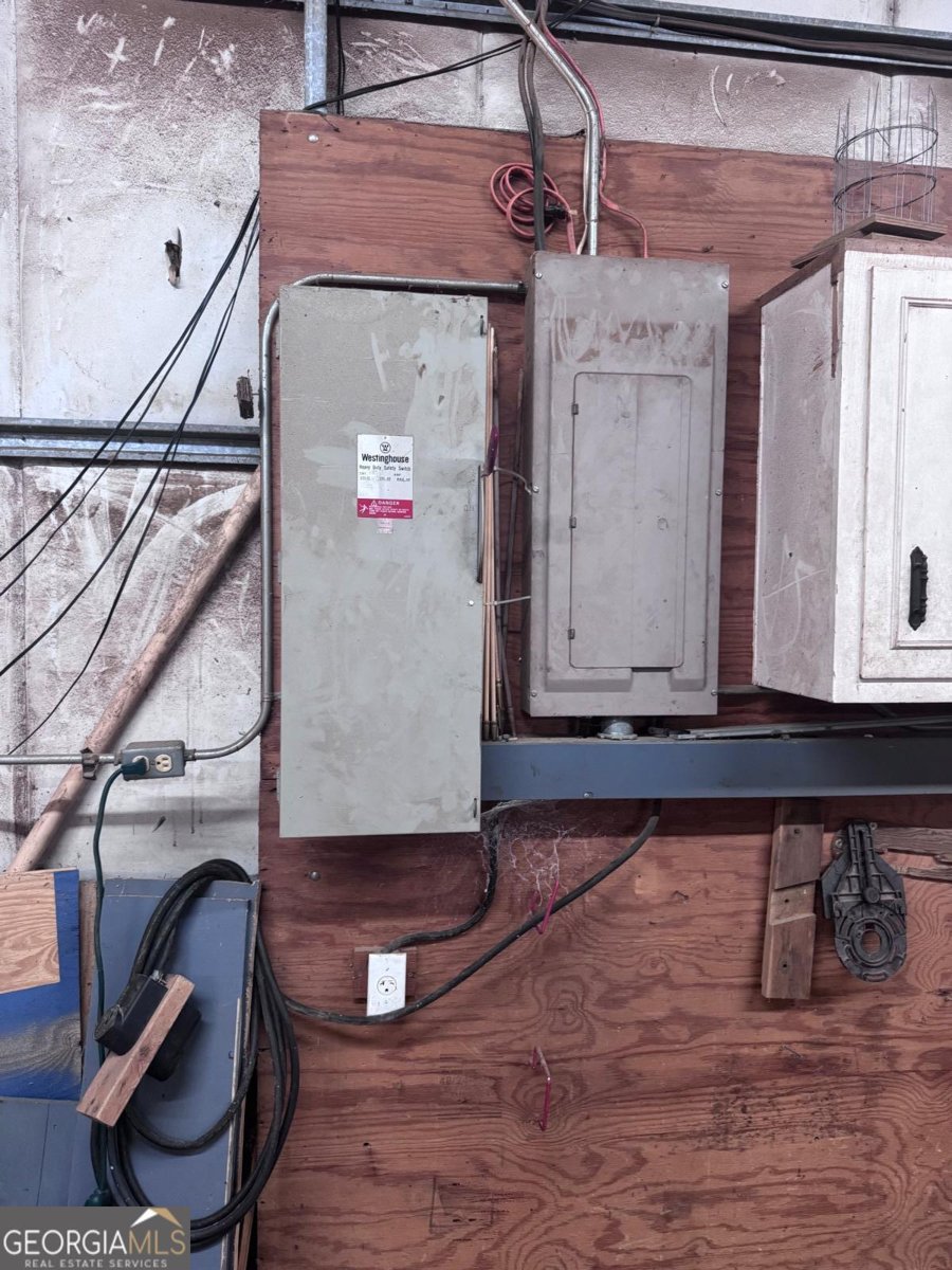 5407 Us Hwy 221 Uvalda - 33