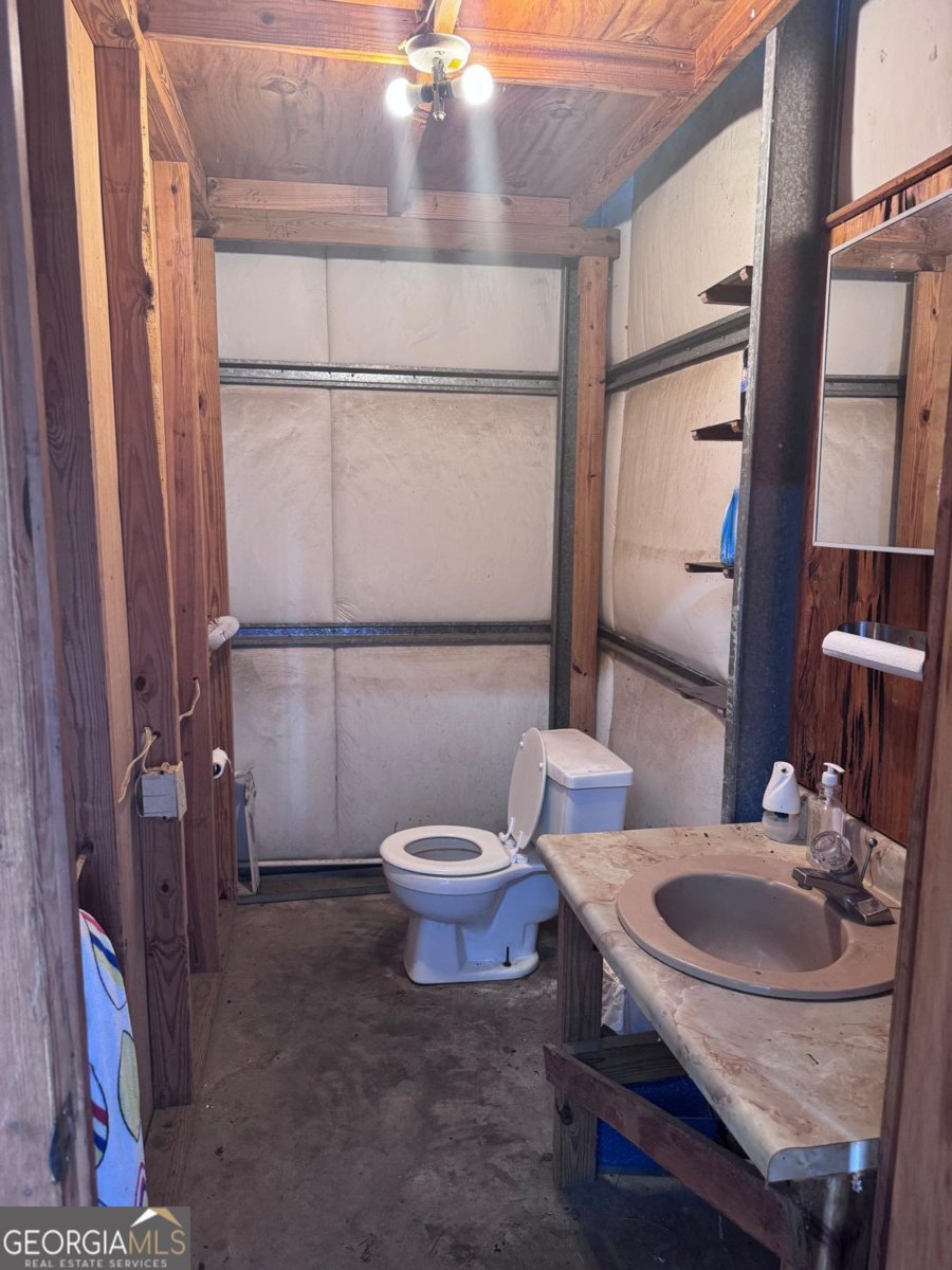 5407 Us Hwy 221 Uvalda - 37