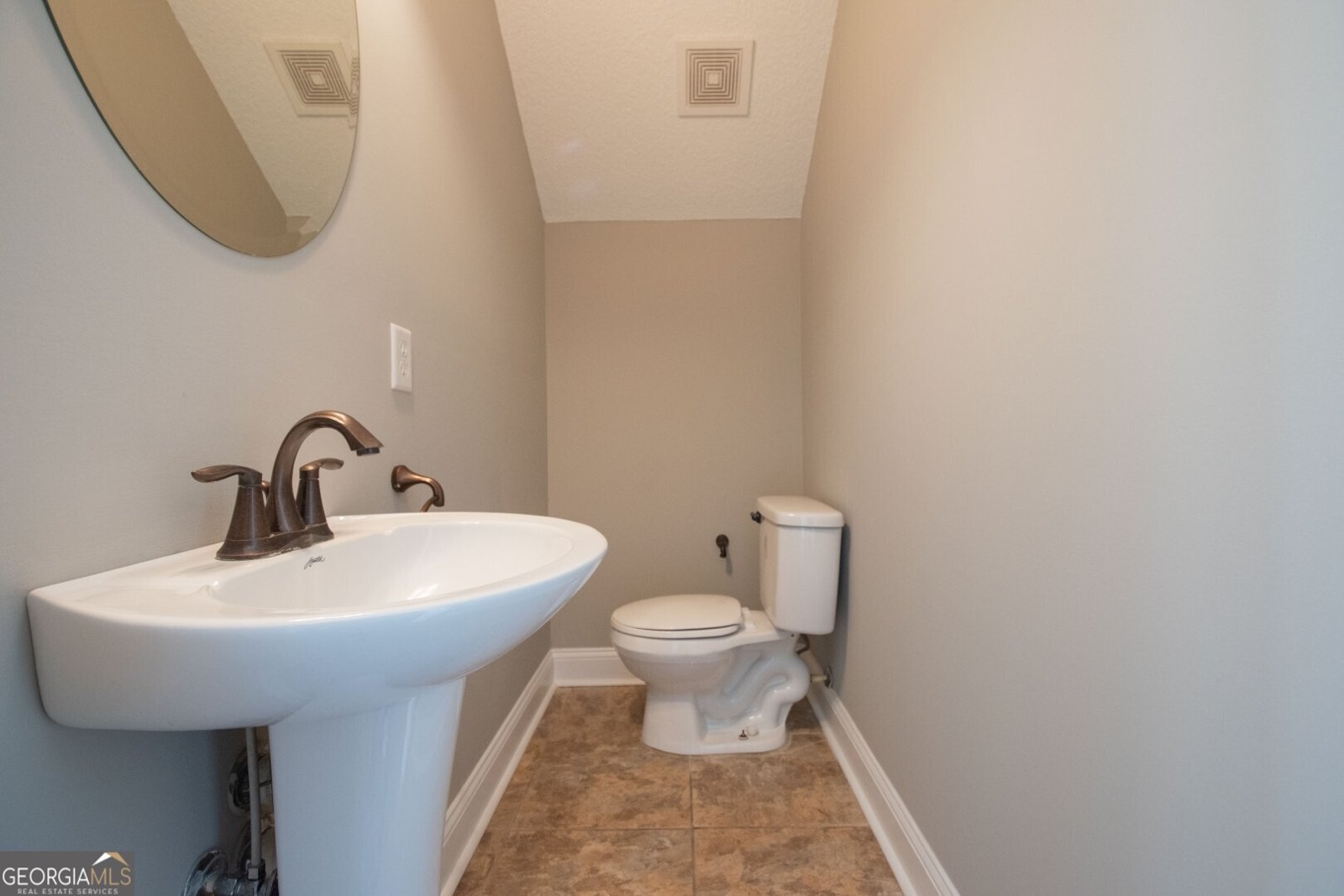 98 Josephs Court Kingsland - 31