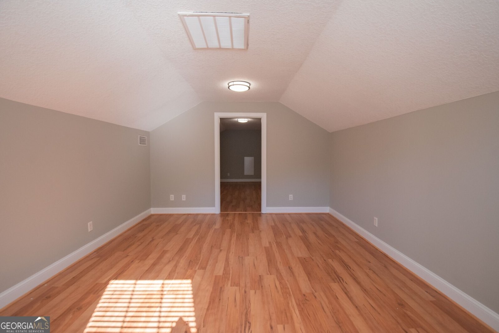 98 Josephs Court Kingsland - 35