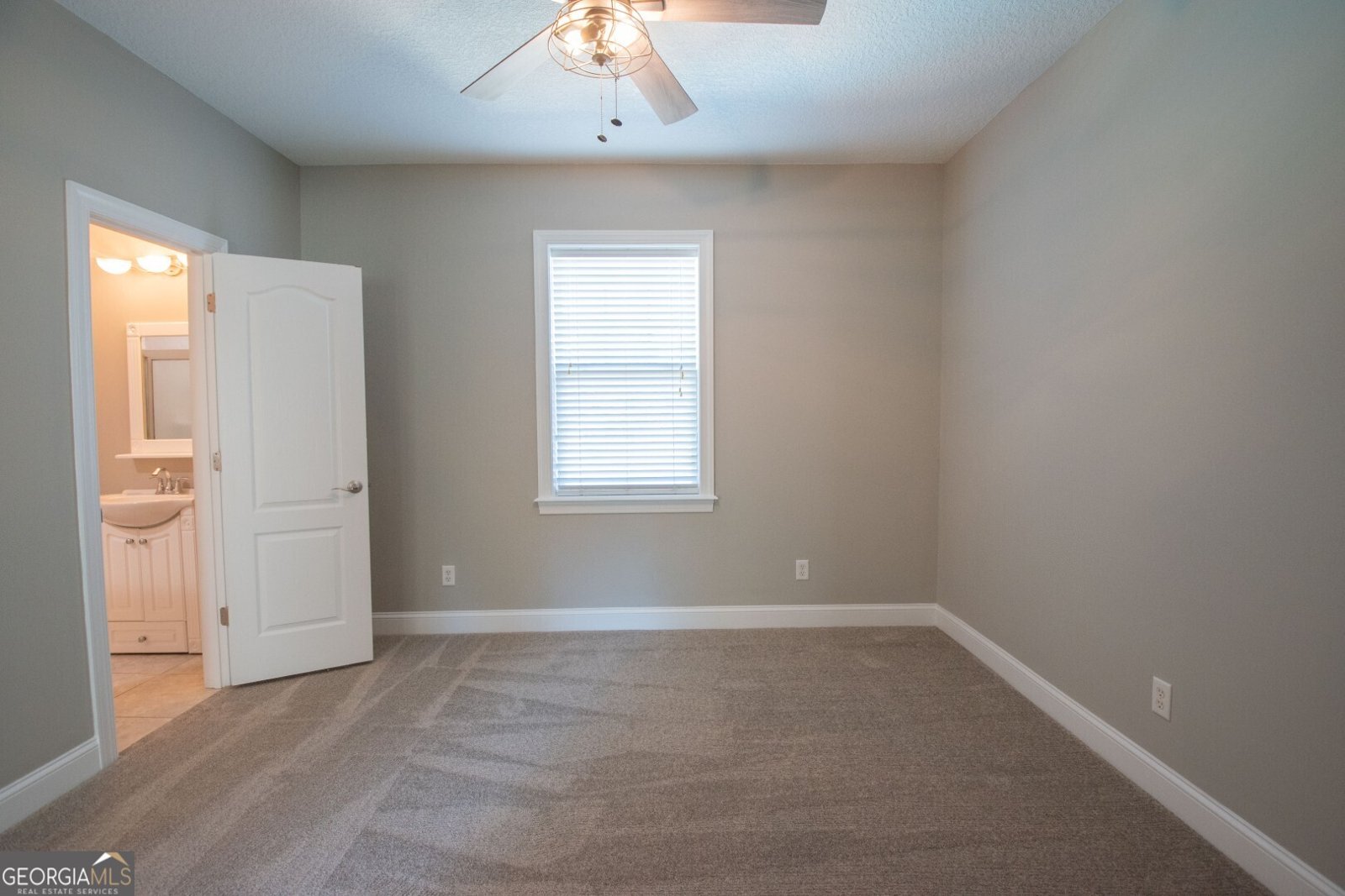 98 Josephs Court Kingsland - 50