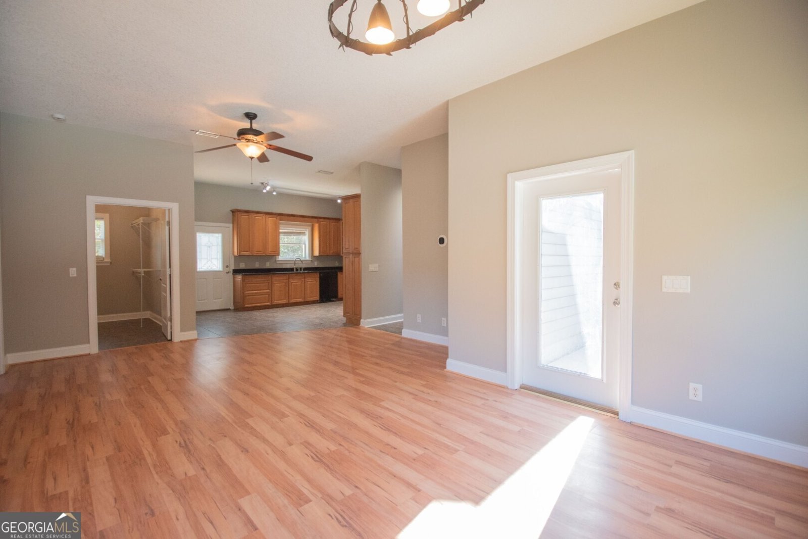 98 Josephs Court Kingsland - 77