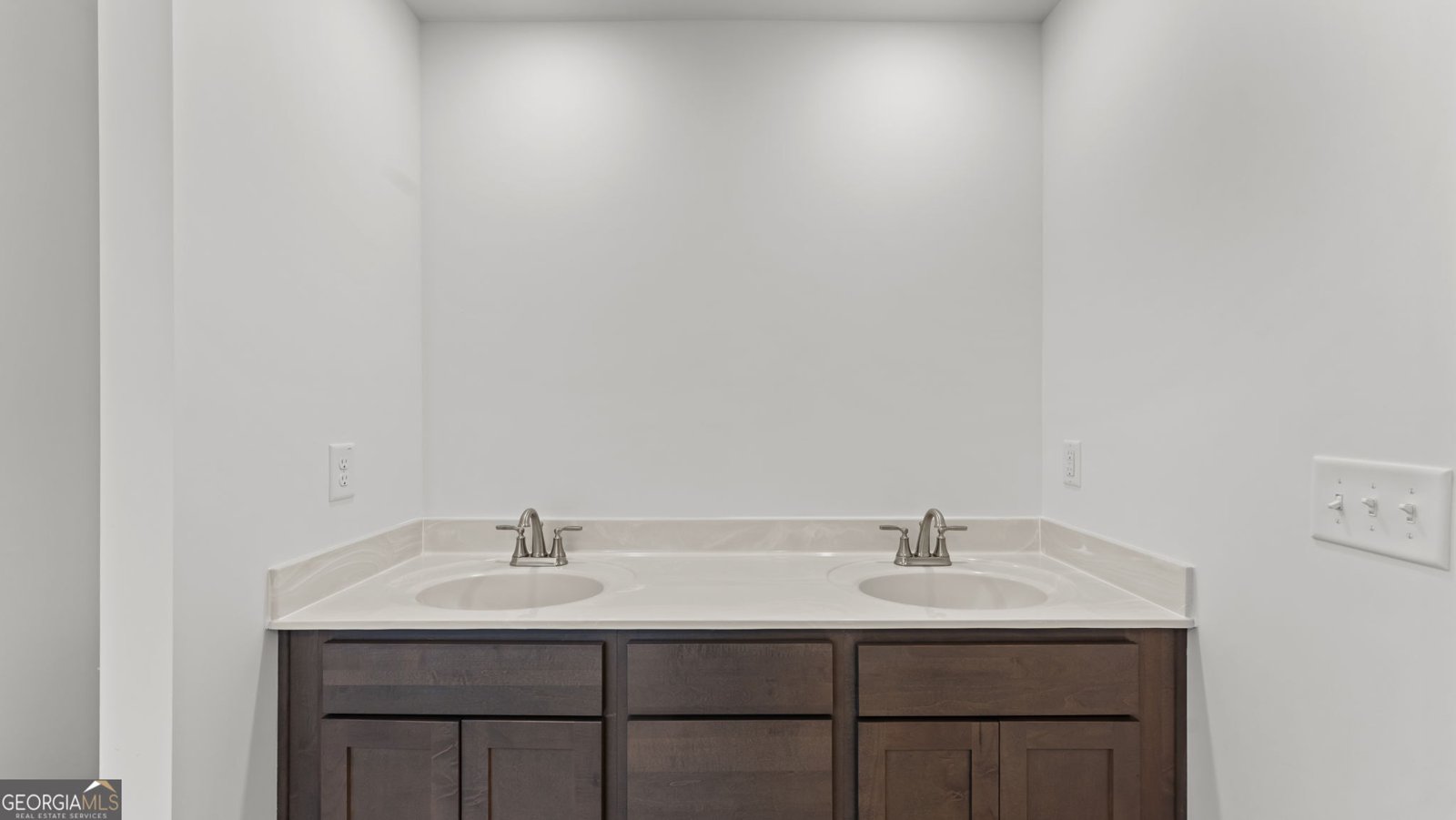 304 Bloomfield Circle Canton - Photo 12