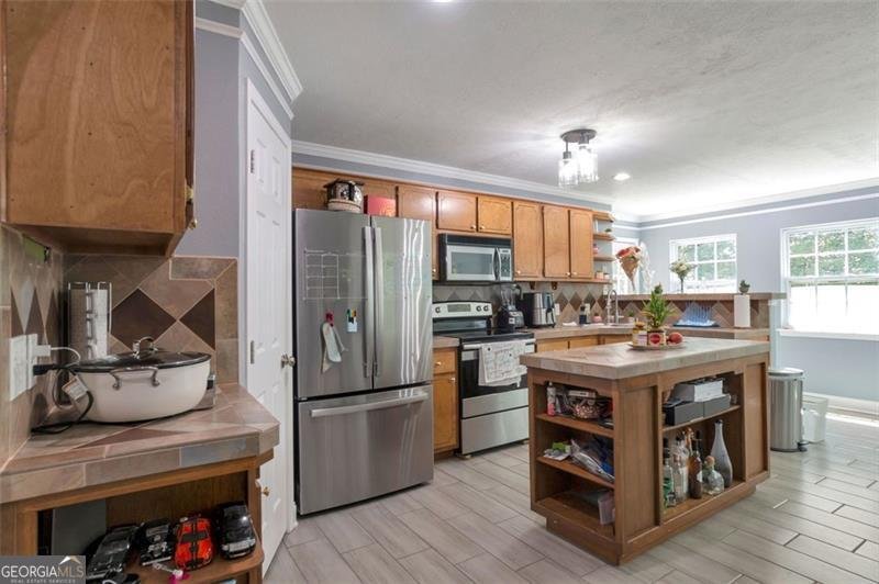 6707 SPRING HEAD Drive Flowery Branch - 6