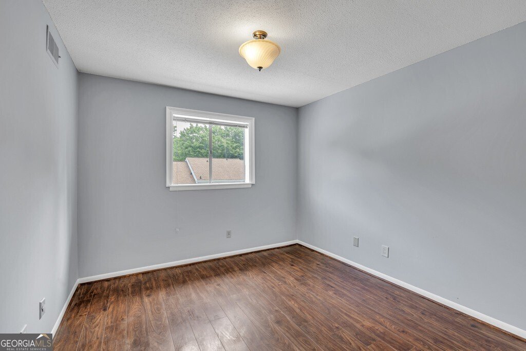 7307 Cardigan Circle Sandy Springs - 13