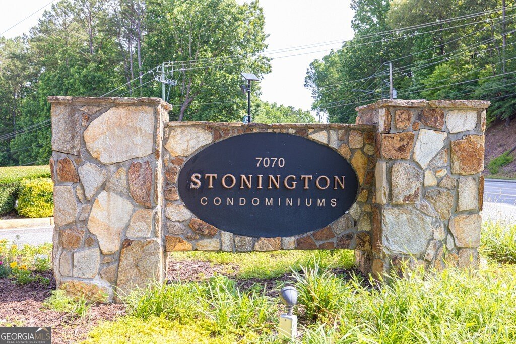 7307 Cardigan Circle Sandy Springs - 31