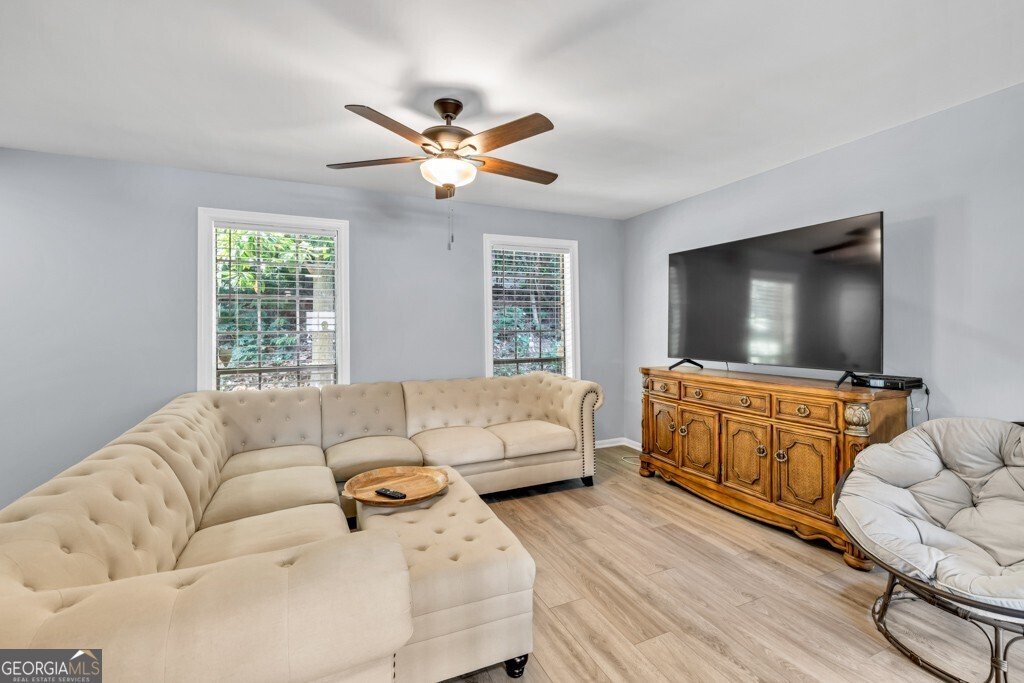 7307 Cardigan Circle Sandy Springs - 4