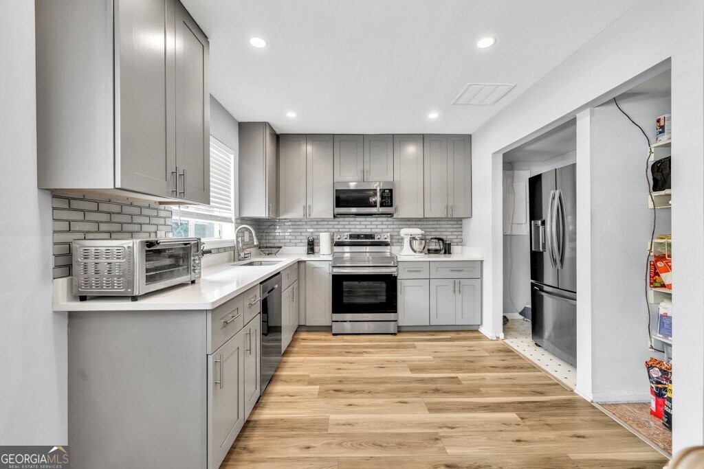 7307 Cardigan Circle Sandy Springs - 7