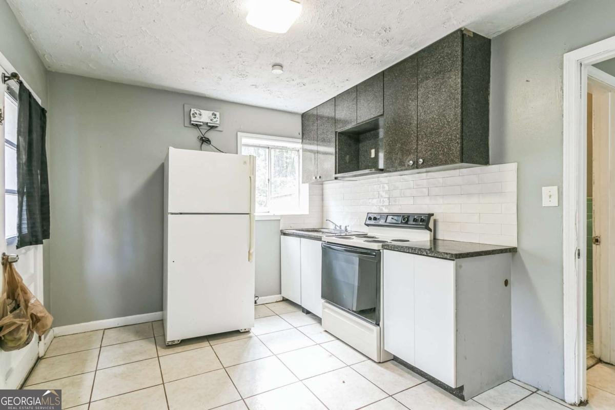 927 Slash Pine Road Forest Park - 19