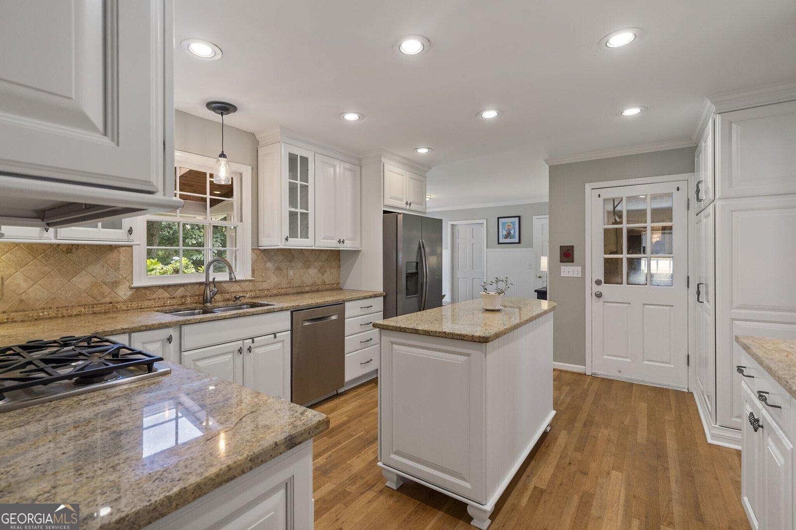 6915 Hunters Knoll Sandy Springs - 13