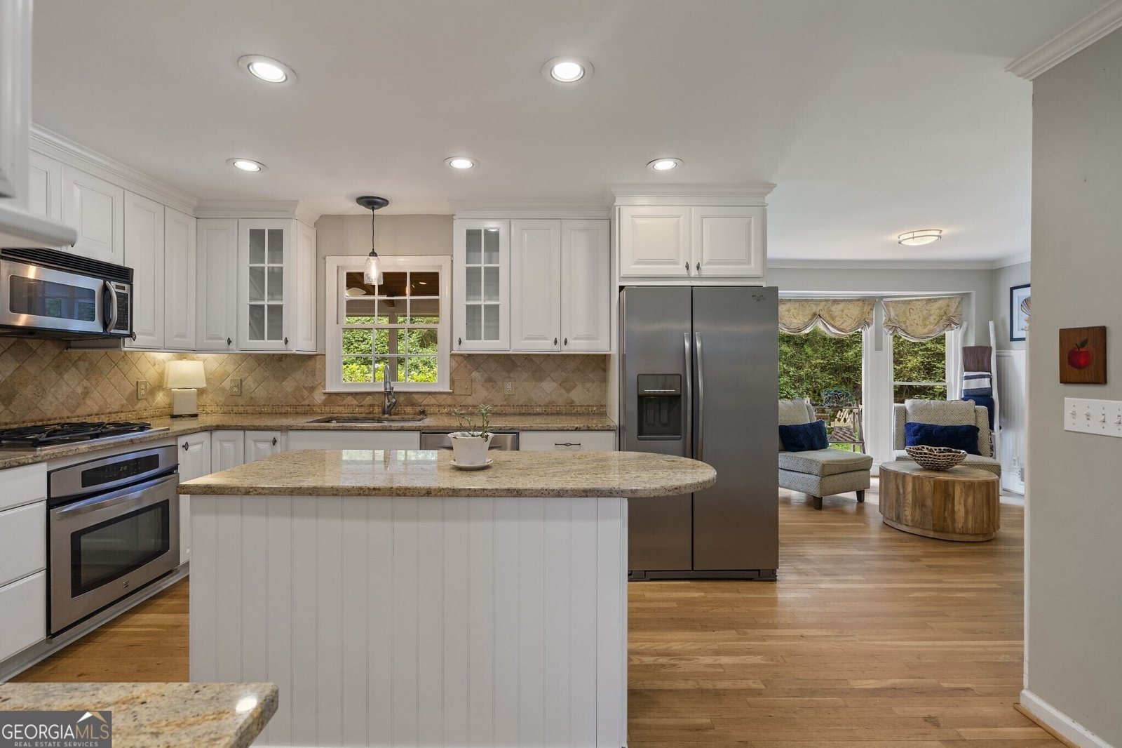 6915 Hunters Knoll Sandy Springs - 14