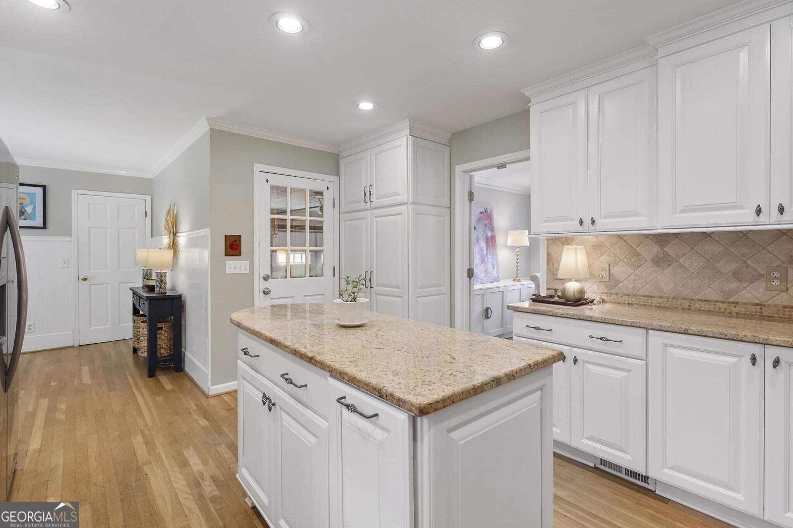 6915 Hunters Knoll Sandy Springs - 17