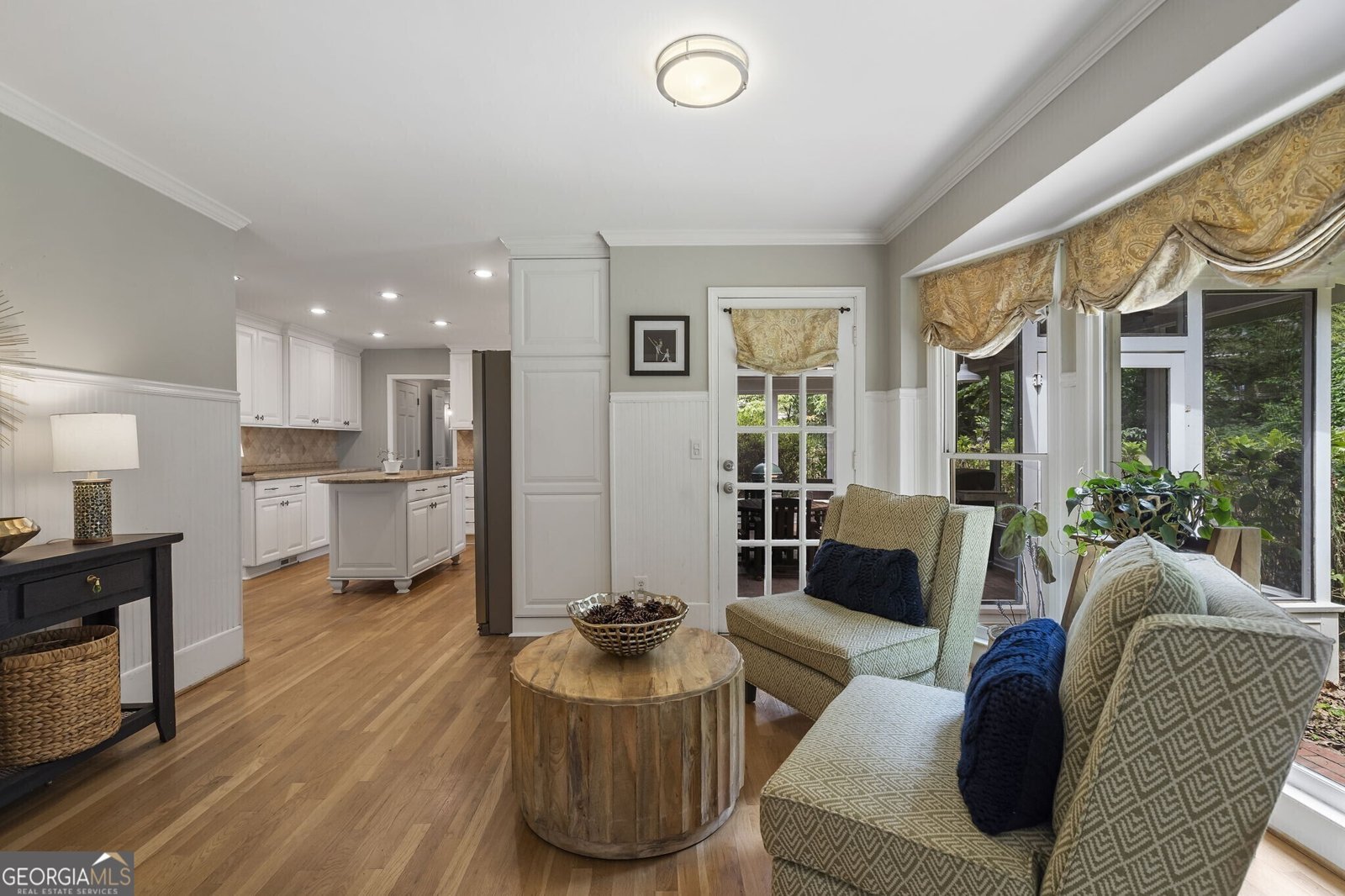 6915 Hunters Knoll Sandy Springs - 19