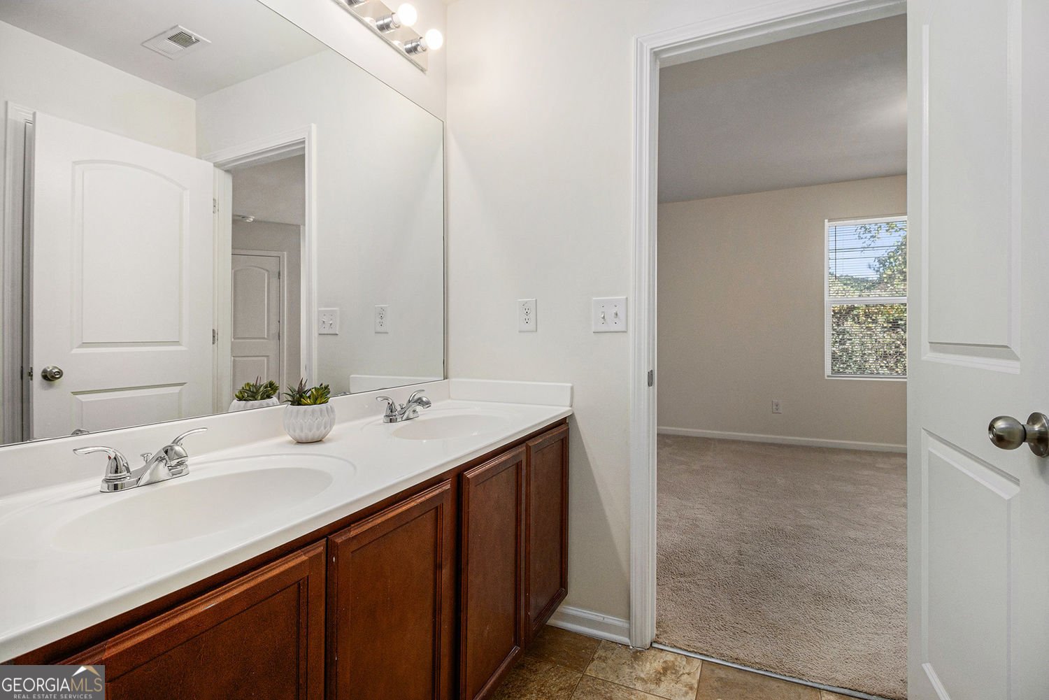 6257 Ellenwood Drive Rex - 17