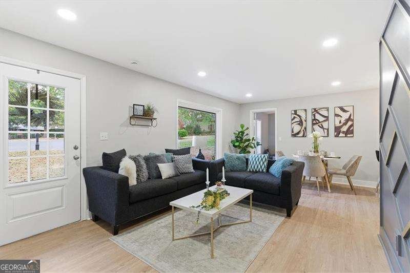 4015 Moffat Court Decatur - 1