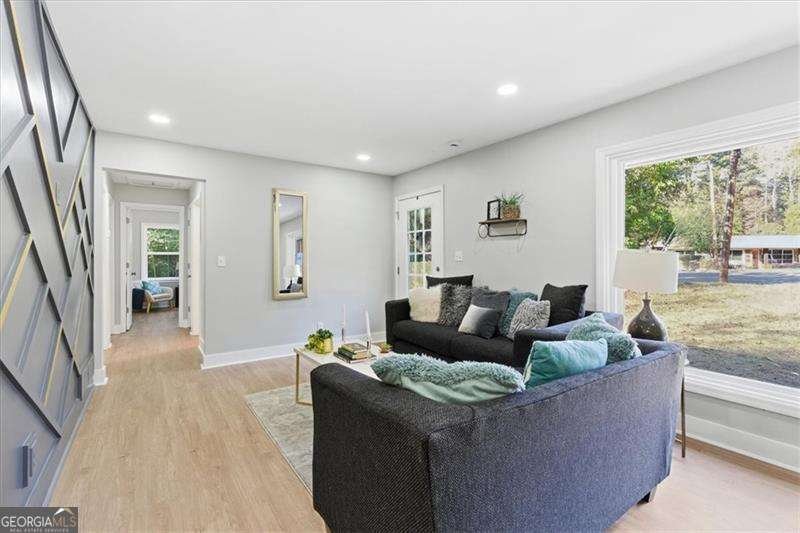 4015 Moffat Court Decatur - 4