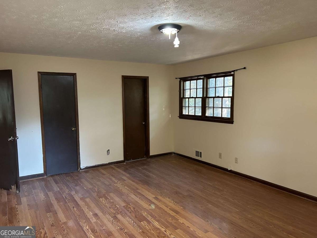 1530 OLEANDER Lane Lilburn - 4