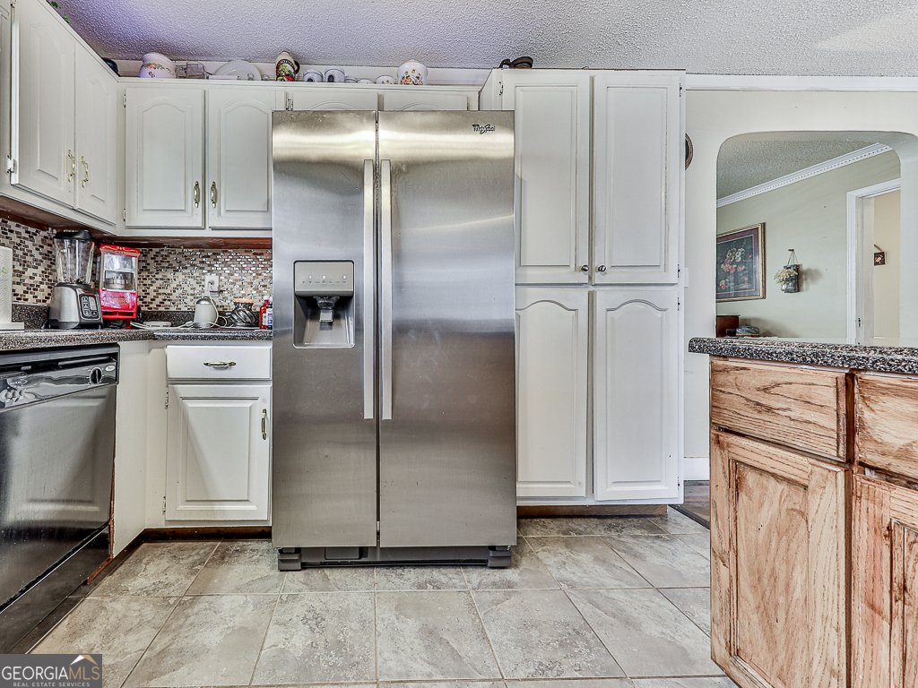 728 Charlton Street Rome - 8