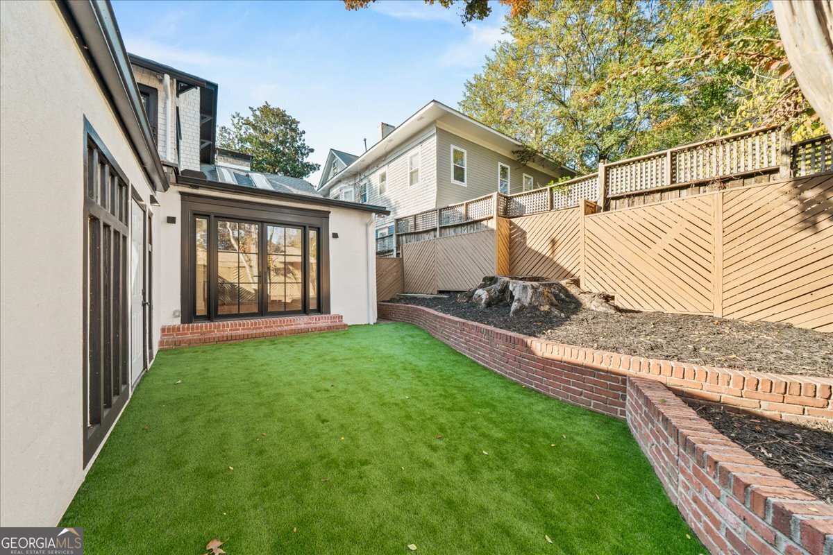 747 Myrtle Street Atlanta - 34