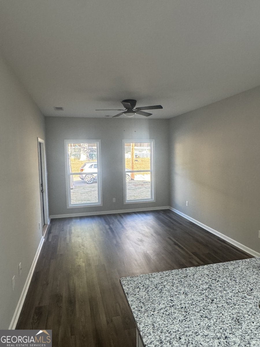 228 Render Street Lagrange - 3