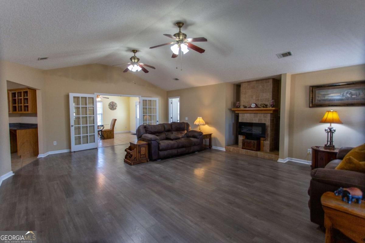 1351 Old Screven Road Jesup - 6