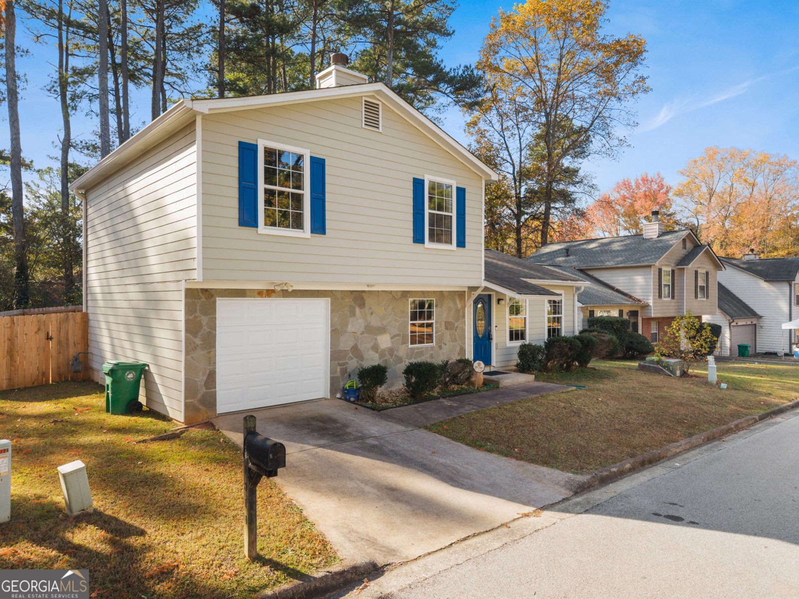 1311 STONELEIGH Way Stone Mountain - 4