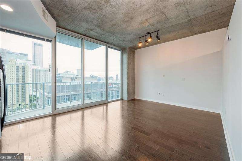 400 Peachtree Street Atlanta - 10