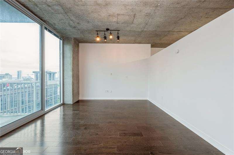 400 Peachtree Street Atlanta - 12