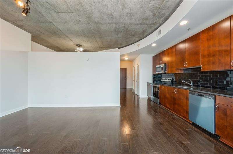 400 Peachtree Street Atlanta - 13