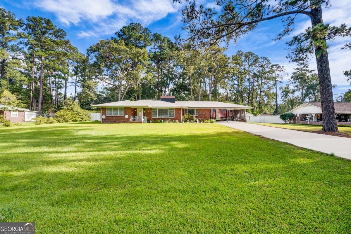 97 Azalea Avenue Garden City - main photo