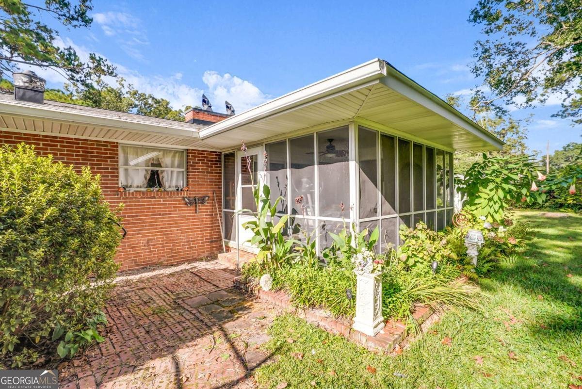 97 Azalea Avenue Garden City - 32