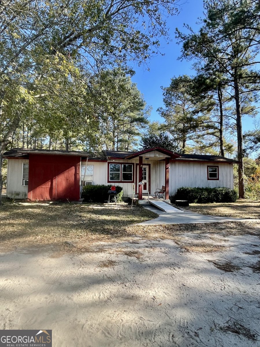 529 Irish Lake Circle East Dublin - main photo