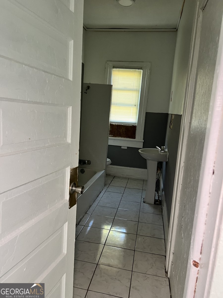 579 Charles Street Macon - 9