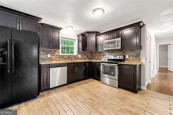 3027 Lakeridge Drive Conyers - 5