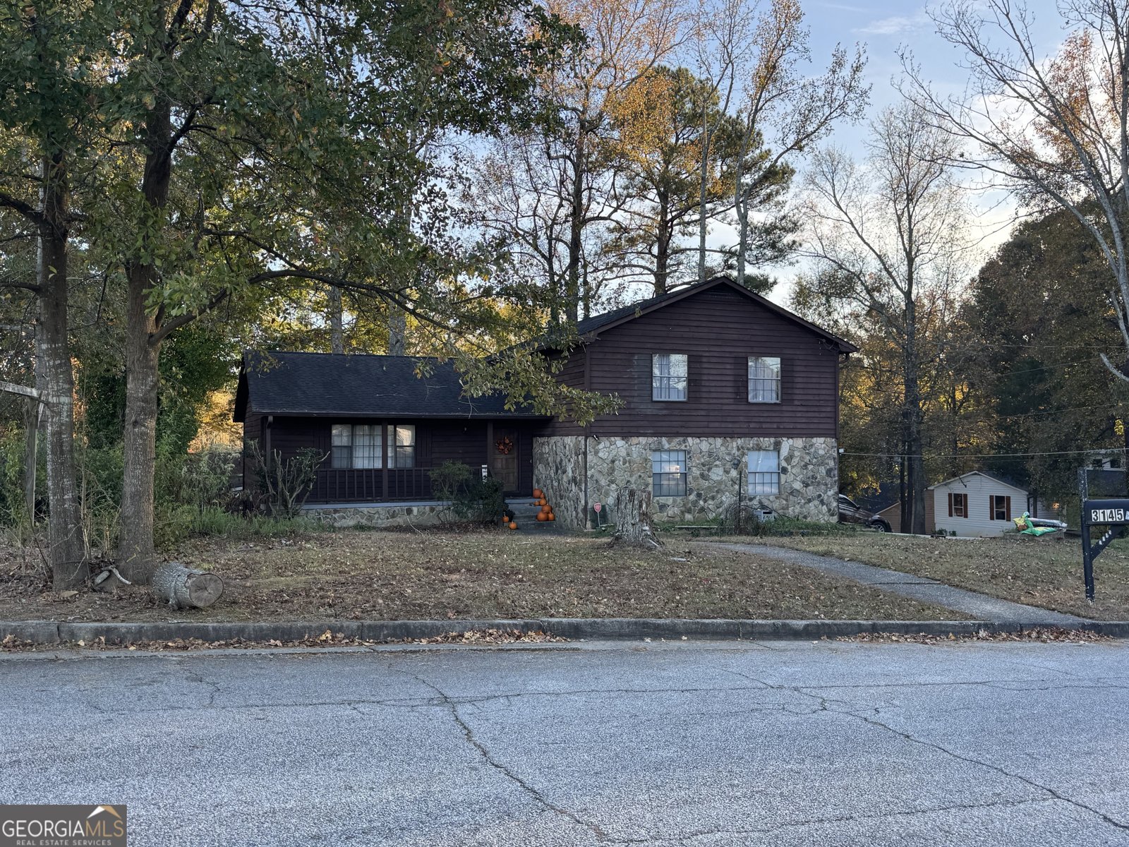 3145 Deerfield Way Rex - main photo