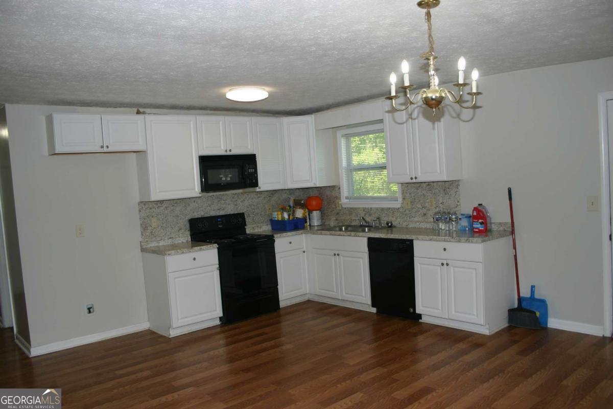 6694 Young Court Douglasville - 8