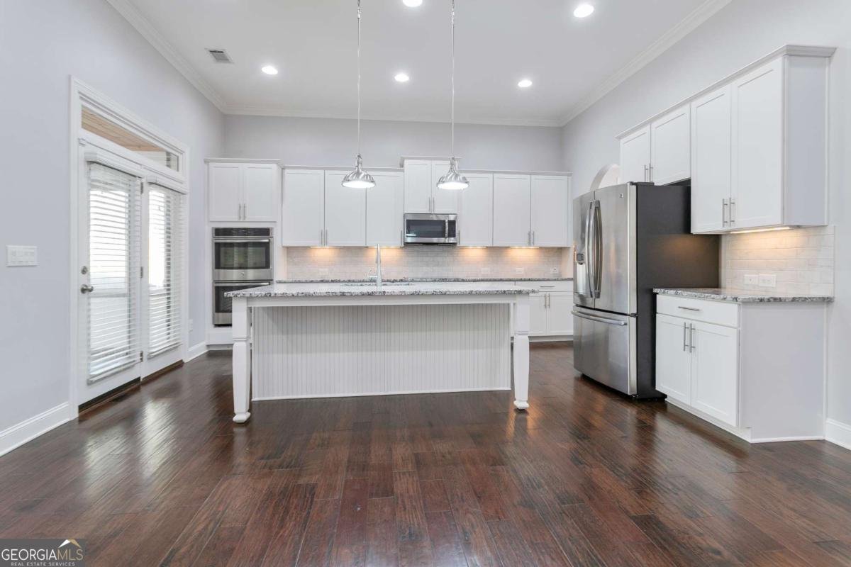 330 La Perla Drive Sugar Hill - 12