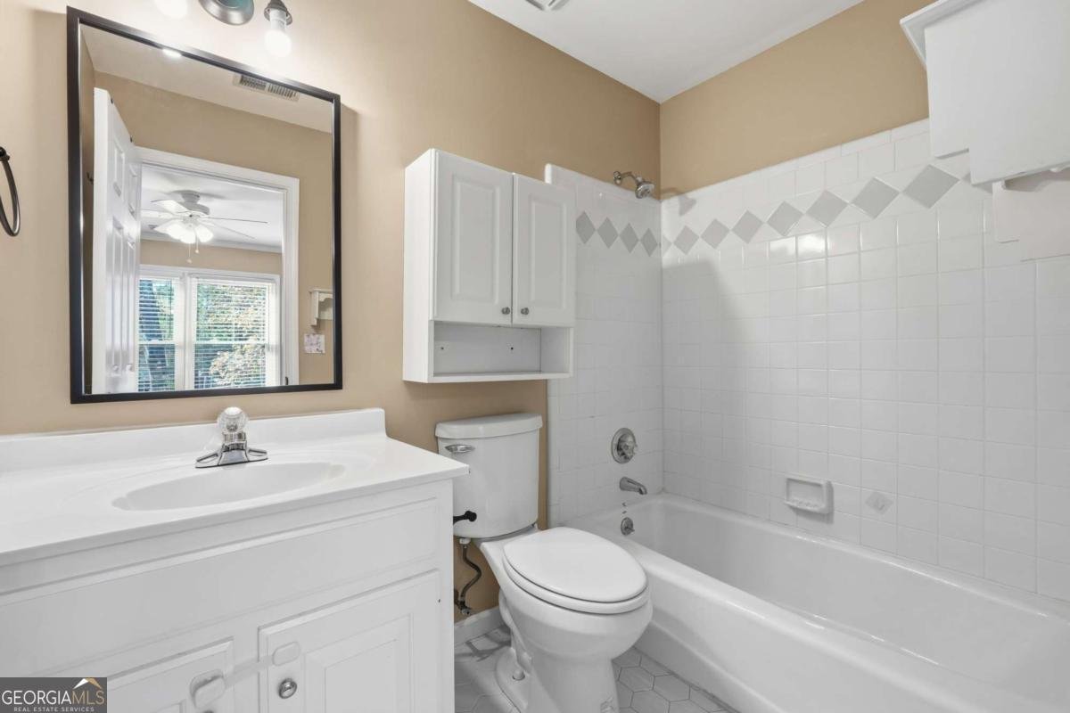 1520 NATCHEZ Way Grayson - 19