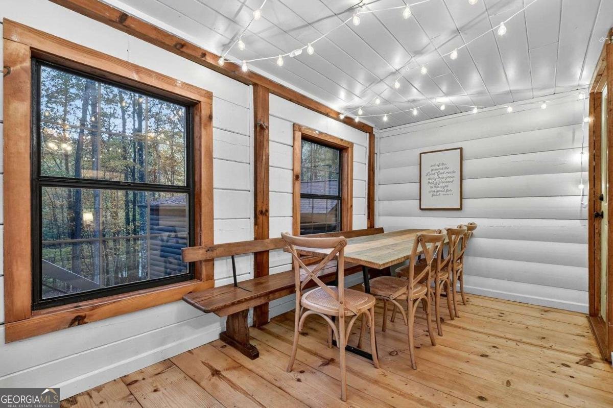 50 Lakeview Drive Cherry Log - 16