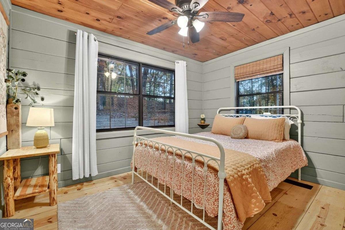 50 Lakeview Drive Cherry Log - 22