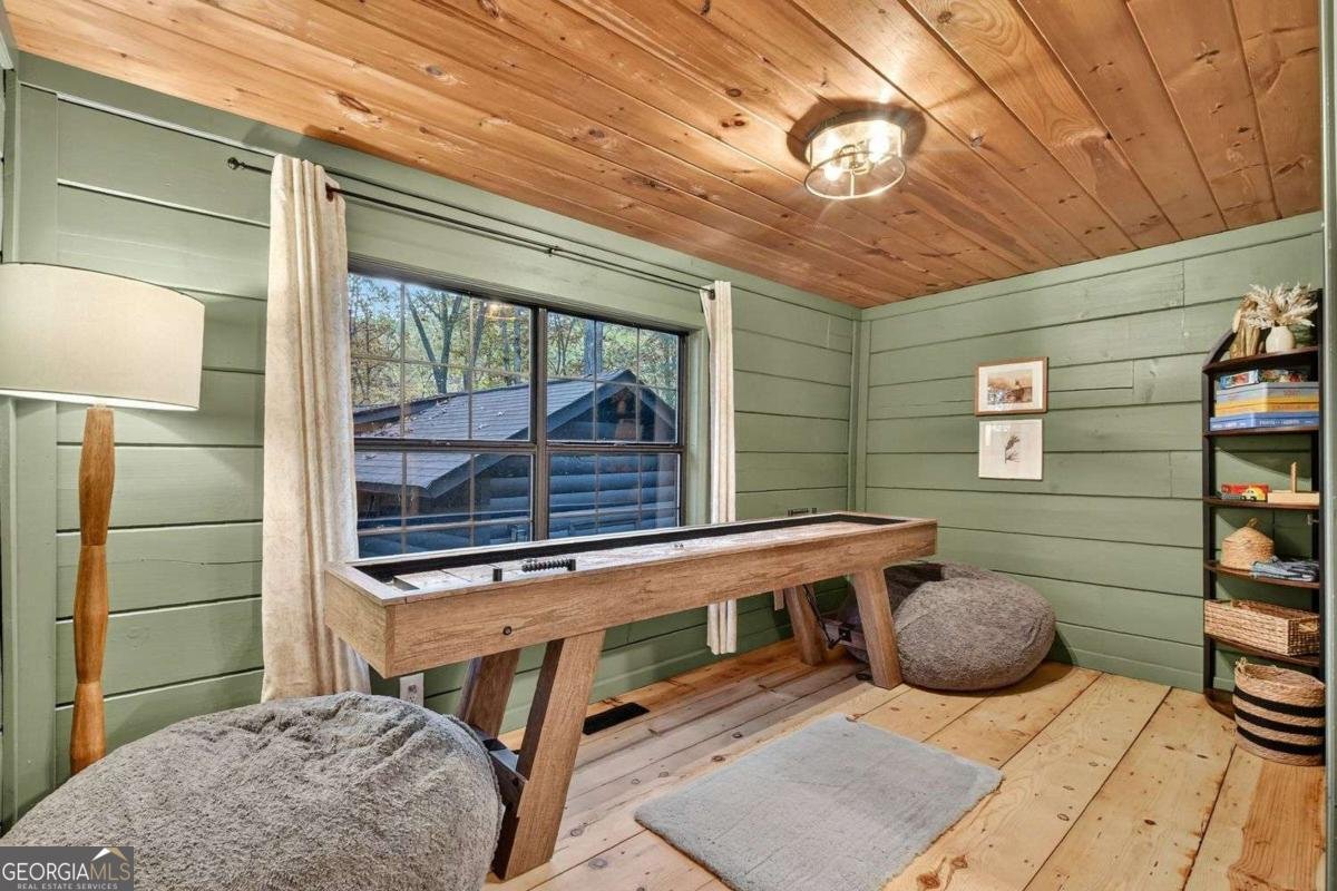 50 Lakeview Drive Cherry Log - 24