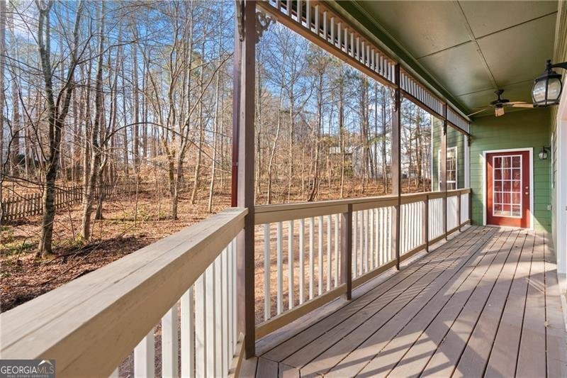 7825 Brands Hatch Boulevard Cumming - 33