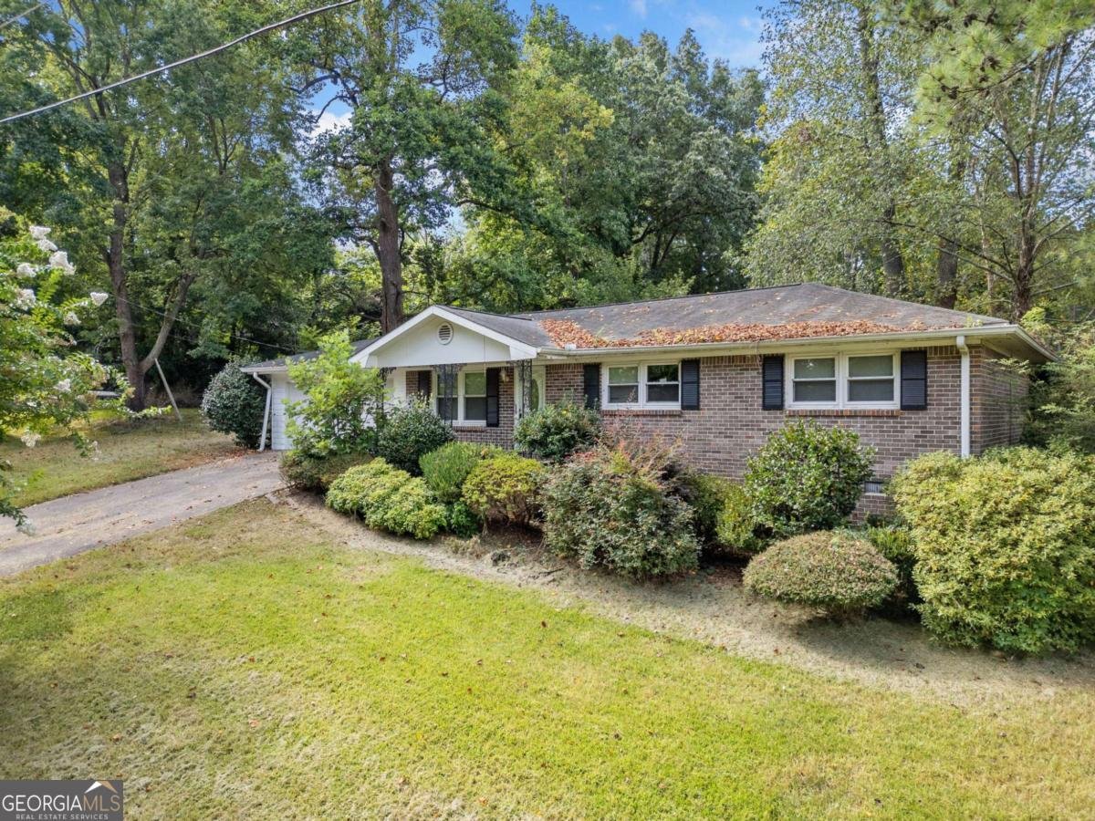 3300 Stoney Drive Douglasville - 1