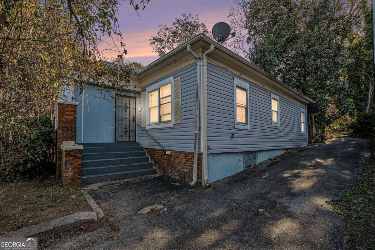 964 Dill Avenue Atlanta - 3