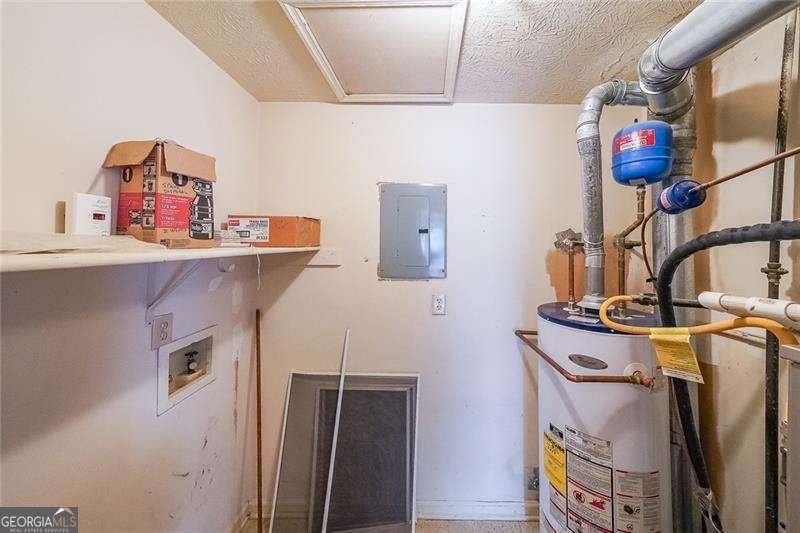 1406 Riverview Drive Marietta - 7