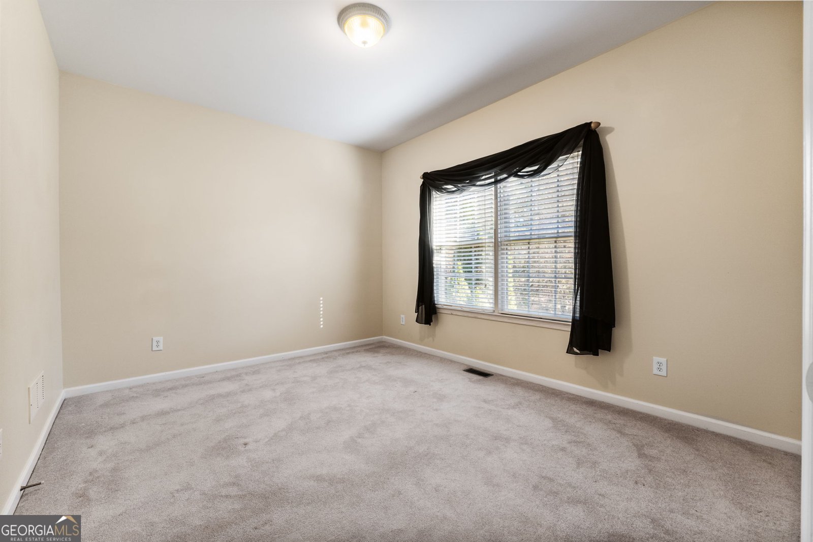 195 Twin Oaks Drive Hampton - 19