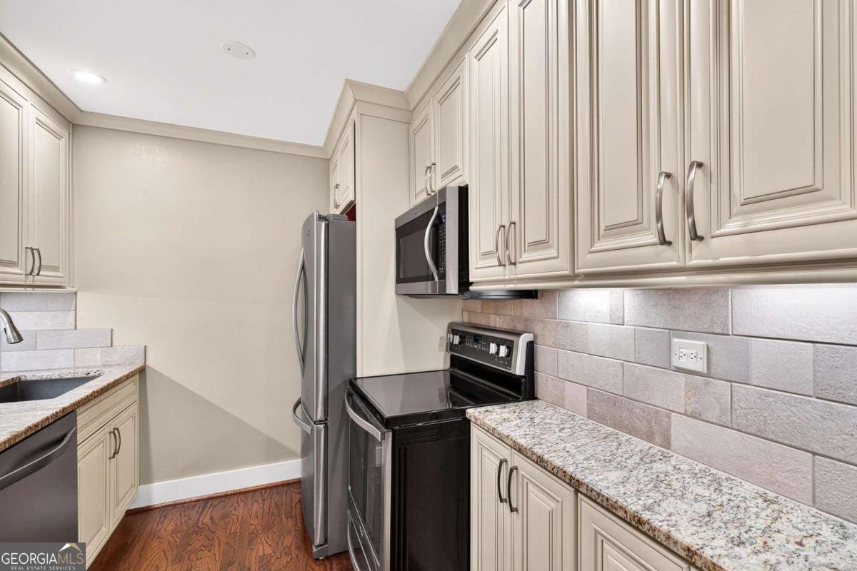 300 Peachtree Street Atlanta - 5